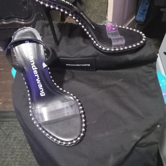 To high for me. I can't wear heels at all...lol - Picture 2 of 5